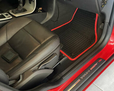 Красный Вольво В50, объемом двигателя 1.6 л и пробегом 270 тыс. км за 7999 $, фото 8 на Automoto.ua