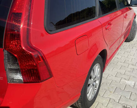 Красный Вольво В50, объемом двигателя 1.6 л и пробегом 270 тыс. км за 7999 $, фото 15 на Automoto.ua