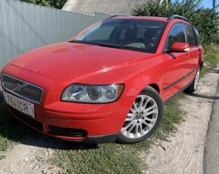 Червоний Вольво V50, об'ємом двигуна 2 л та пробігом 170 тис. км за 2790 $, фото 1 на Automoto.ua