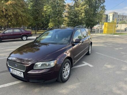 Вольво V50 2008 у Харкові на Automoto.ua Червоний Вольво V50, об'ємом двигуна 2 л та пробігом 180 тис. км за 3600 $, фото 1 на Automoto.ua