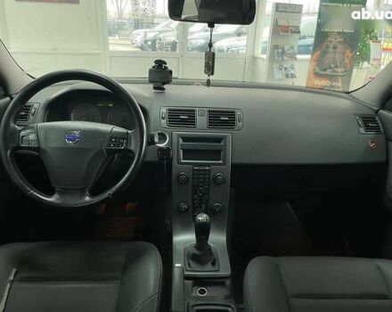 Вольво В50, объемом двигателя 2 л и пробегом 400 тыс. км за 4690 $, фото 25 на Automoto.ua