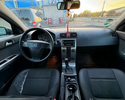 Вольво В50, объемом двигателя 1.6 л и пробегом 250 тыс. км за 5300 $, фото 3 на Automoto.ua