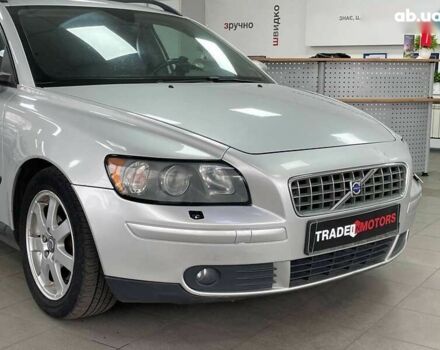 Вольво В50, объемом двигателя 2 л и пробегом 400 тыс. км за 4690 $, фото 2 на Automoto.ua