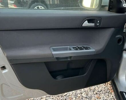 Вольво V50, об'ємом двигуна 1.6 л та пробігом 217 тис. км за 6800 $, фото 23 на Automoto.ua