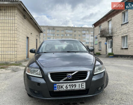 Вольво В50, объемом двигателя 1.6 л и пробегом 213 тыс. км за 5800 $, фото 1 на Automoto.ua