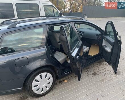 Вольво В50, объемом двигателя 1.6 л и пробегом 251 тыс. км за 5200 $, фото 8 на Automoto.ua