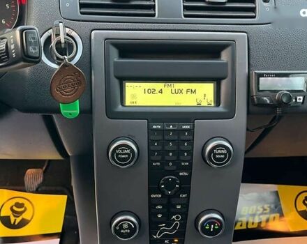 Вольво V50, об'ємом двигуна 1.6 л та пробігом 217 тис. км за 6800 $, фото 11 на Automoto.ua