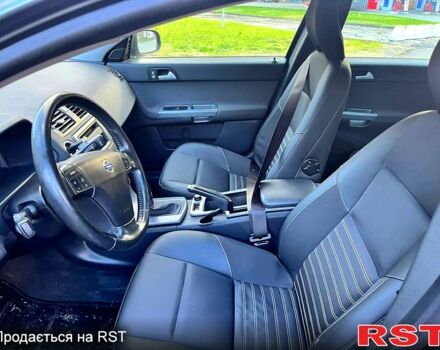 Вольво В50, объемом двигателя 1.8 л и пробегом 214 тыс. км за 6900 $, фото 2 на Automoto.ua