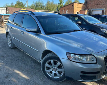 Вольво В50, объемом двигателя 1.6 л и пробегом 270 тыс. км за 6500 $, фото 1 на Automoto.ua