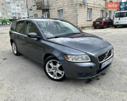 Вольво В50, объемом двигателя 1.6 л и пробегом 213 тыс. км за 5800 $, фото 2 на Automoto.ua