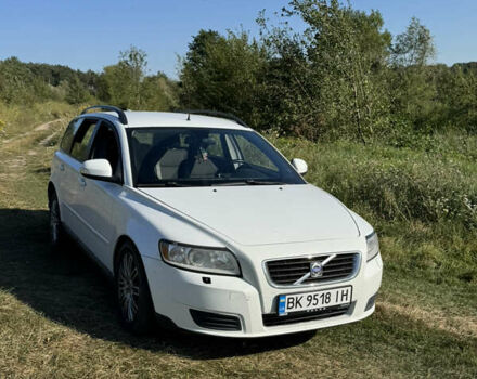 Вольво В50, объемом двигателя 1.6 л и пробегом 309 тыс. км за 6600 $, фото 6 на Automoto.ua