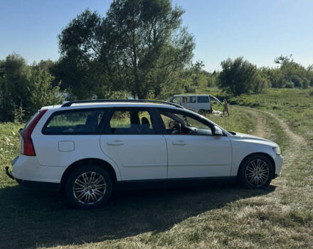 Вольво В50, объемом двигателя 1.6 л и пробегом 309 тыс. км за 6600 $, фото 11 на Automoto.ua