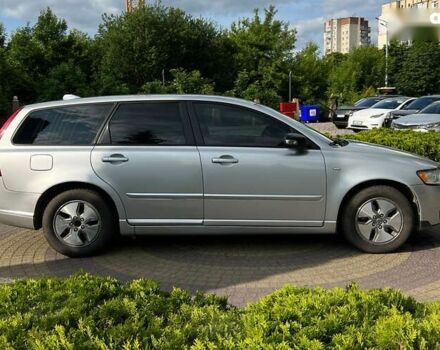 Вольво В50, объемом двигателя 1.6 л и пробегом 275 тыс. км за 6390 $, фото 7 на Automoto.ua