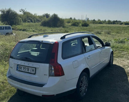 Вольво В50, объемом двигателя 1.6 л и пробегом 309 тыс. км за 6600 $, фото 12 на Automoto.ua