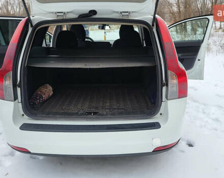 Вольво V50, об'ємом двигуна 1.6 л та пробігом 168 тис. км за 7850 $, фото 14 на Automoto.ua