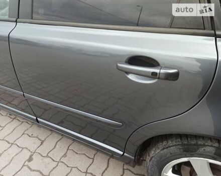 Вольво В50 2010 в Хмельницком на Automoto.ua Вольво В50, объемом двигателя 2 л и пробегом 187 тыс. км за 8599 $, фото 9 на Automoto.ua