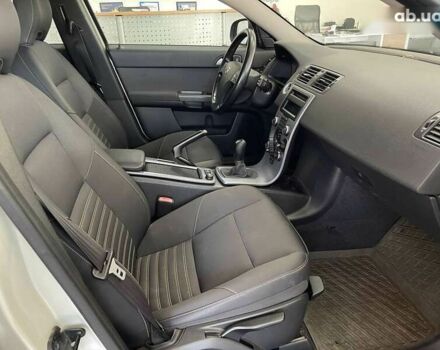 Вольво В50, объемом двигателя 1.6 л и пробегом 221 тыс. км за 6990 $, фото 26 на Automoto.ua