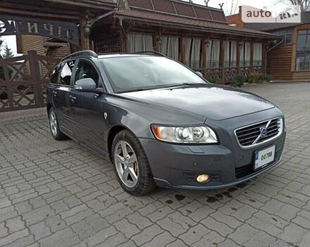 Вольво В50 2010 в Хмельницком на Automoto.ua Вольво В50, объемом двигателя 2 л и пробегом 187 тыс. км за 8599 $, фото 2 на Automoto.ua