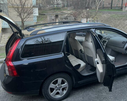 Вольво В50, объемом двигателя 1.56 л и пробегом 245 тыс. км за 6550 $, фото 11 на Automoto.ua