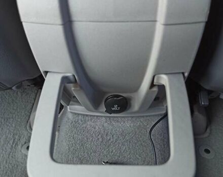 Вольво В50 2010 в Хмельницком на Automoto.ua Вольво В50, объемом двигателя 2 л и пробегом 187 тыс. км за 8599 $, фото 32 на Automoto.ua