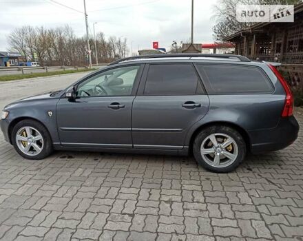 Вольво В50 2010 в Хмельницком на Automoto.ua Вольво В50, объемом двигателя 2 л и пробегом 187 тыс. км за 8599 $, фото 7 на Automoto.ua