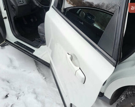 Вольво V50, об'ємом двигуна 1.6 л та пробігом 168 тис. км за 7850 $, фото 18 на Automoto.ua