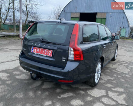 Вольво В50, объемом двигателя 1.6 л и пробегом 223 тыс. км за 7390 $, фото 8 на Automoto.ua