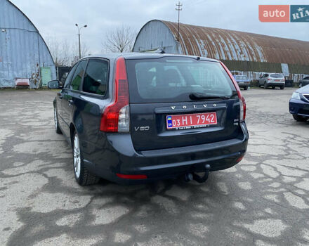 Вольво В50, объемом двигателя 1.6 л и пробегом 223 тыс. км за 7390 $, фото 6 на Automoto.ua