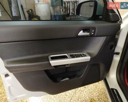 Вольво В50, объемом двигателя 1.56 л и пробегом 240 тыс. км за 8500 $, фото 56 на Automoto.ua