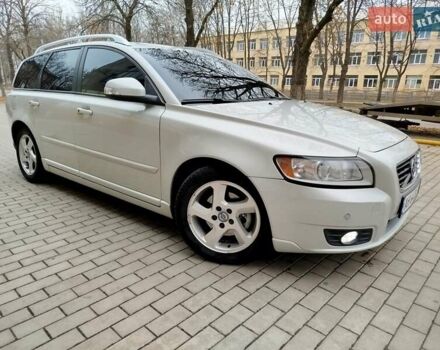 Вольво В50, объемом двигателя 1.56 л и пробегом 240 тыс. км за 8500 $, фото 44 на Automoto.ua