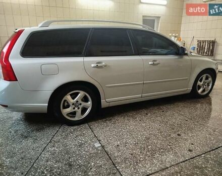 Вольво В50, объемом двигателя 1.56 л и пробегом 240 тыс. км за 8500 $, фото 14 на Automoto.ua