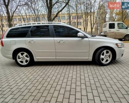 Вольво В50, объемом двигателя 1.56 л и пробегом 240 тыс. км за 8500 $, фото 3 на Automoto.ua