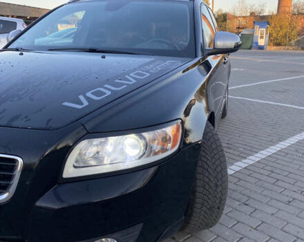 Вольво В50, объемом двигателя 2 л и пробегом 245 тыс. км за 7500 $, фото 1 на Automoto.ua