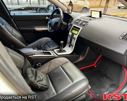 Вольво В50, объемом двигателя 16 л и пробегом 238 тыс. км за 8600 $, фото 7 на Automoto.ua