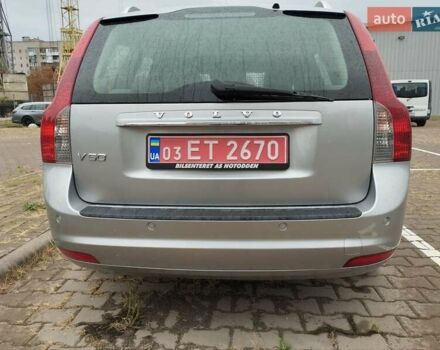 Вольво В50, объемом двигателя 1.6 л и пробегом 170 тыс. км за 8200 $, фото 4 на Automoto.ua