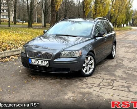 Вольво В50, объемом двигателя 2 л и пробегом 306 тыс. км за 2700 $, фото 1 на Automoto.ua