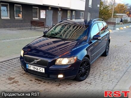 Вольво В50, объемом двигателя 1.6 л и пробегом 233 тыс. км за 5000 $, фото 1 на Automoto.ua