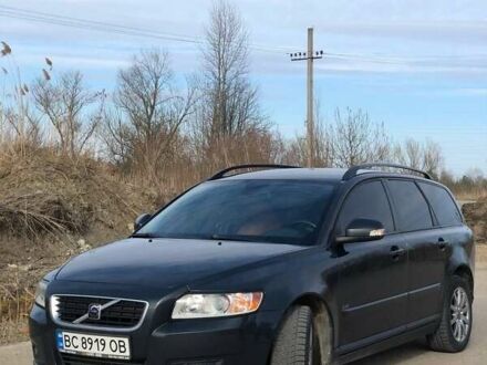 Вольво В50, объемом двигателя 1.6 л и пробегом 255 тыс. км за 7300 $, фото 1 на Automoto.ua