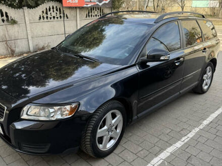 Вольво V50 2009 у Бродах на Automoto.ua Вольво V50, об'ємом двигуна 2 л та пробігом 270 тис. км за 8100 $, фото 1 на Automoto.ua