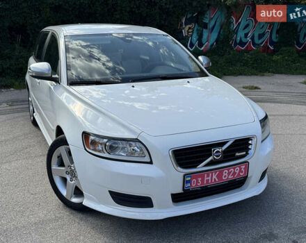 Вольво В50, объемом двигателя 0 л и пробегом 149 тыс. км за 8200 $, фото 1 на Automoto.ua