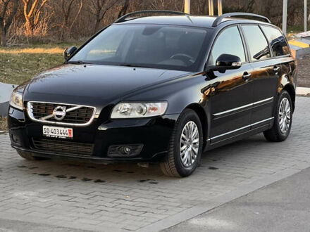 Вольво V50 2010 у Дубно на Automoto.ua Вольво V50, об'ємом двигуна 1.6 л та пробігом 180 тис. км за 7800 $, фото 1 на Automoto.ua