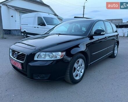 Вольво V50, об'ємом двигуна 1.6 л та пробігом 244 тис. км за 8090 $, фото 1 на Automoto.ua