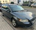 Серый Вольво В50, объемом двигателя 2 л и пробегом 350 тыс. км за 2609 $, фото 5 на Automoto.ua