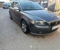 Сірий Вольво V50, об'ємом двигуна 2 л та пробігом 290 тис. км за 4188 $, фото 1 на Automoto.ua