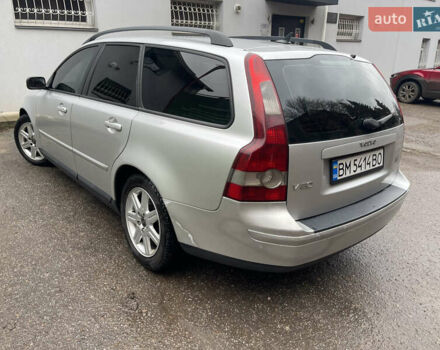 Серый Вольво В50, объемом двигателя 2 л и пробегом 360 тыс. км за 5200 $, фото 3 на Automoto.ua