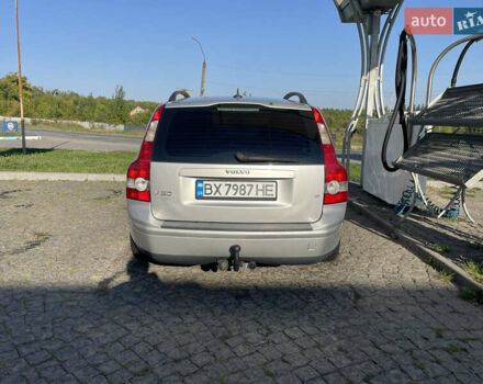 Вольво В50 2004 в Хмельницком на Automoto.ua Серый Вольво В50, объемом двигателя 1.8 л и пробегом 323 тыс. км за 6100 $, фото 1 на Automoto.ua