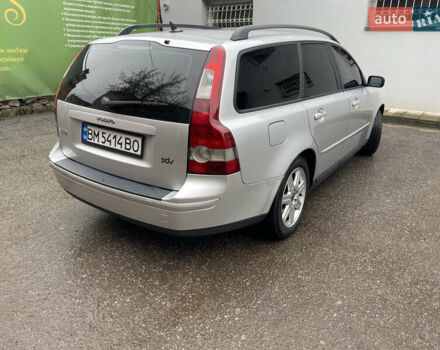 Серый Вольво В50, объемом двигателя 2 л и пробегом 360 тыс. км за 5200 $, фото 2 на Automoto.ua