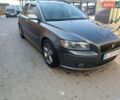 Сірий Вольво V50, об'ємом двигуна 2 л та пробігом 290 тис. км за 4100 $, фото 1 на Automoto.ua