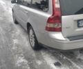 Серый Вольво В50, объемом двигателя 2 л и пробегом 350 тыс. км за 6000 $, фото 5 на Automoto.ua