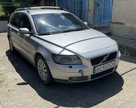 Серый Вольво В50, объемом двигателя 2 л и пробегом 400 тыс. км за 4200 $, фото 3 на Automoto.ua